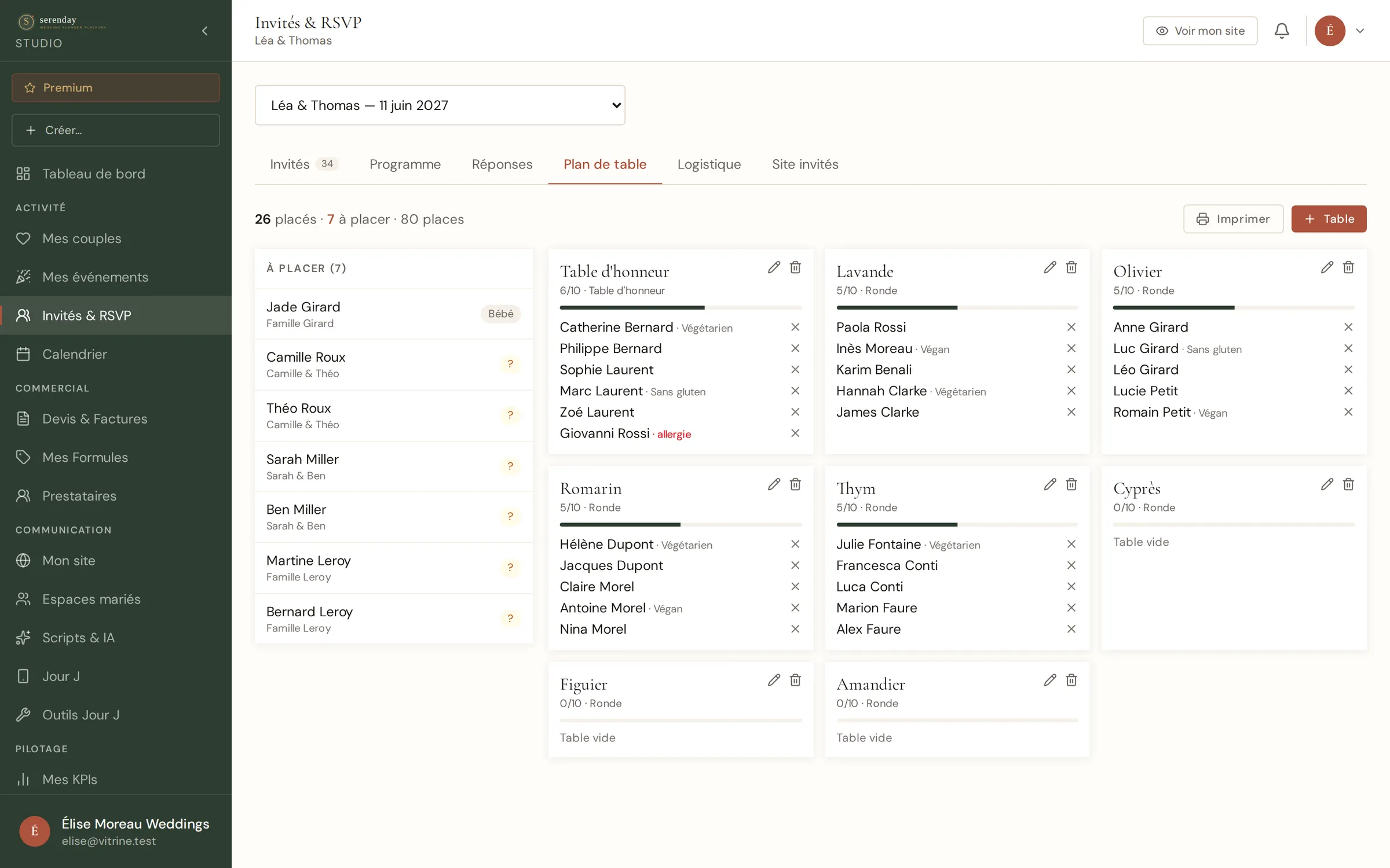 Plan de table : invités à placer et tables remplies